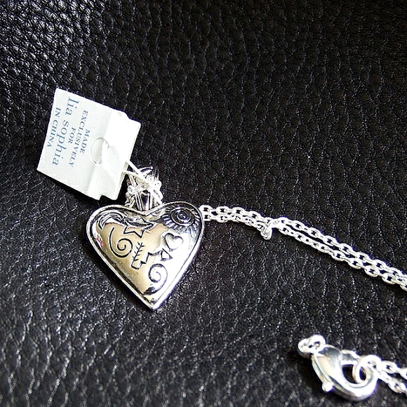 Lia Sophia Jewelry - NWT Lia Sophia Puff Revers Heart Necklace 16"